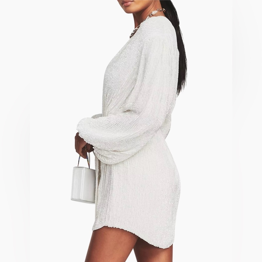 Gabrielle Robe Dress 🕊️ - Picture 4 of 7